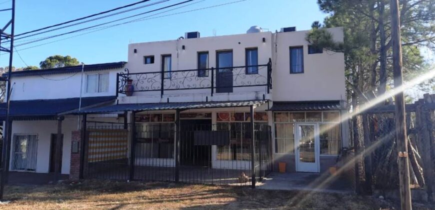Cod 32 – Local Comercial con casa y dpto en Mina Clavero.