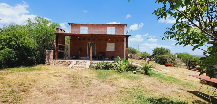 Cod- 16 – Casa con hermoso terreno esquina en Arroyo de los Patos, Córdoba