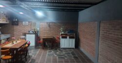 Cod 15 Casa más Dpto con inmejorable ubicación en Mina Clavero.