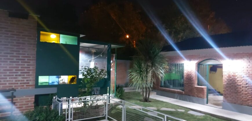 Cod 15 Casa más Dpto con inmejorable ubicación en Mina Clavero.