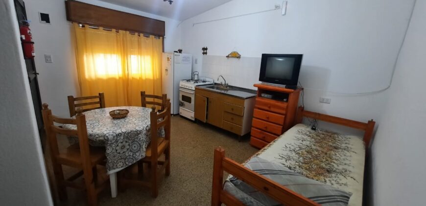 Cod 14 Casa y departamento con excelente ubicación en Mina Clavero.