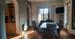 Cod- 12 – Casa de categoría en el mejor Barrio de Mina Clavero.
