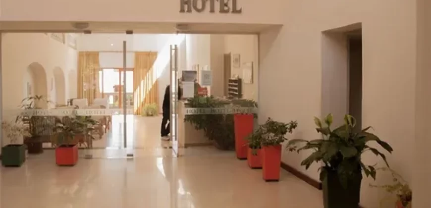 Cod – 88  Complejo turístico HOTEL + GALERÍA COMERCIAL en Mina Clavero, SE VENDE !!