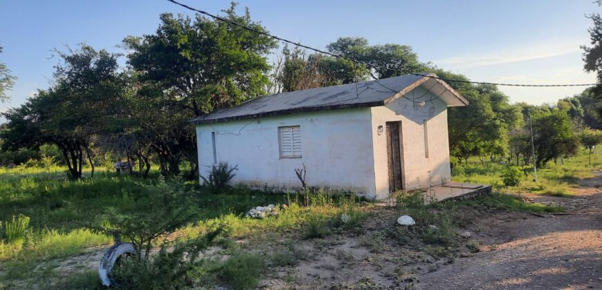 Cod- 114 – 1.5 hectáreas con mejoras, costa de Río  y excelente ubicación en Villa C. Brochero