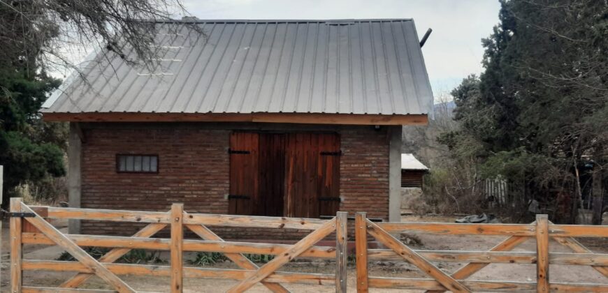 Cod-37 Amplia casa con potencial cerca del balneario Nido del Águila.