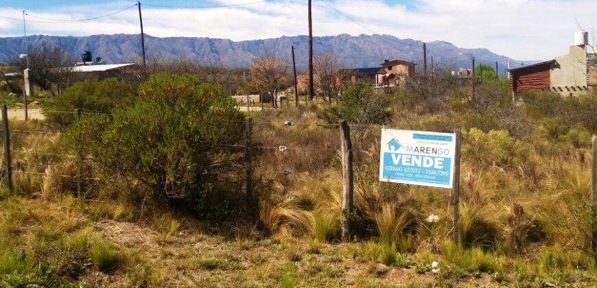 Cod 113 Lote esquina frente a la plaza con Excelentes vistas a Las Sierras.