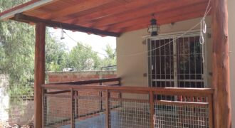 Cod- 38 VENTA Casa y departamento próximo al casino de Mina Clavero