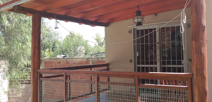 Cod- 38 VENTA Casa y departamento próximo al casino de Mina Clavero
