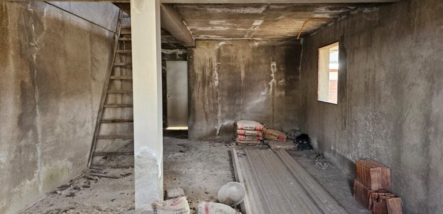 COD 41- CASA EN CONSTRUCCIÓN AVANZADA, MINA CLAVERO.