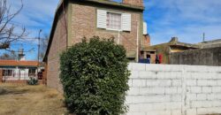 COD  45- CASA DE UN DORMITORIO CON POSIBILIDAD DE AMPLIAR EN 350 METROS DE LOTE EN MINA CLAVERO.