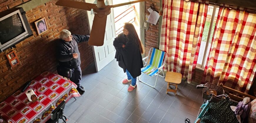 COD  45- CASA DE UN DORMITORIO CON POSIBILIDAD DE AMPLIAR EN 350 METROS DE LOTE EN MINA CLAVERO.