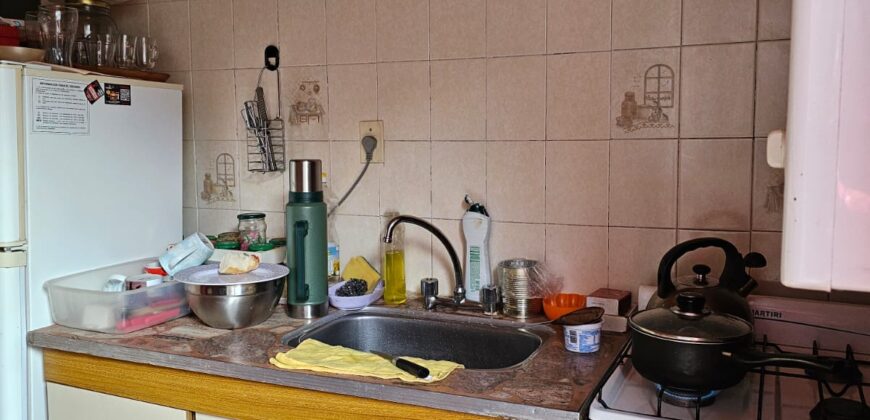 COD  45- CASA DE UN DORMITORIO CON POSIBILIDAD DE AMPLIAR EN 350 METROS DE LOTE EN MINA CLAVERO.