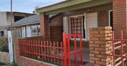 COD  45- CASA DE UN DORMITORIO CON POSIBILIDAD DE AMPLIAR EN 350 METROS DE LOTE EN MINA CLAVERO.
