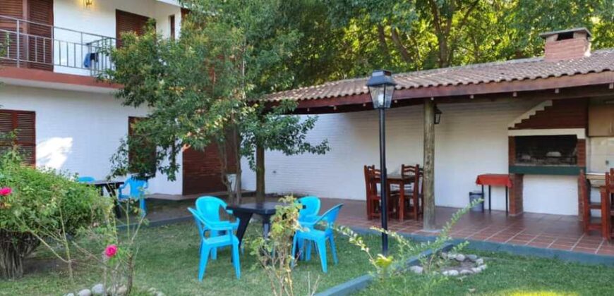Cod – 75 Hostería con importante cartera de clientes en Villa C. Brochero.
