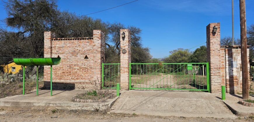 COD 112 – EXCELENTE PROPIEDAD CON ACCESO A RUTA Y RIO PANAHOLMA, CURA BROCHERO.