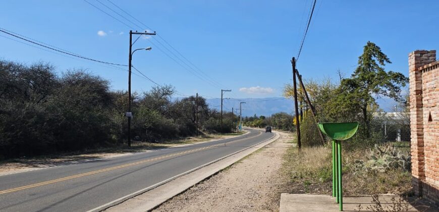 COD 112 – EXCELENTE PROPIEDAD CON ACCESO A RUTA Y RIO PANAHOLMA, CURA BROCHERO.