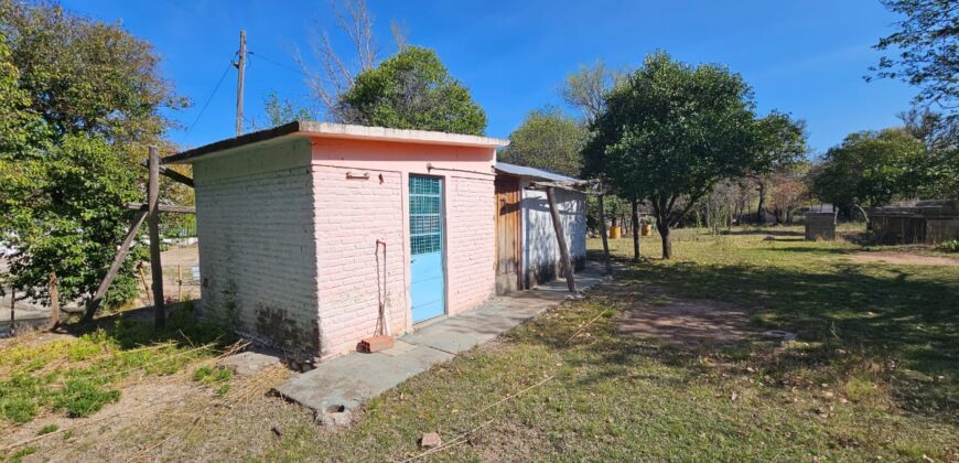 COD 112 – EXCELENTE PROPIEDAD CON ACCESO A RUTA Y RIO PANAHOLMA, CURA BROCHERO.