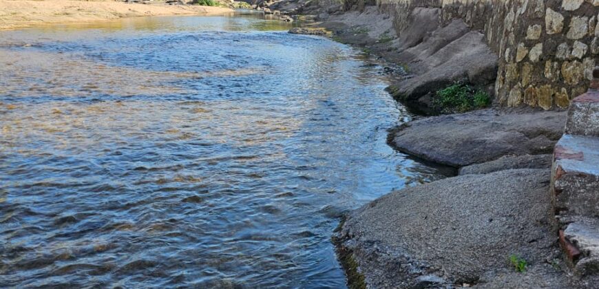 COD 112 – EXCELENTE PROPIEDAD CON ACCESO A RUTA Y RIO PANAHOLMA, CURA BROCHERO.