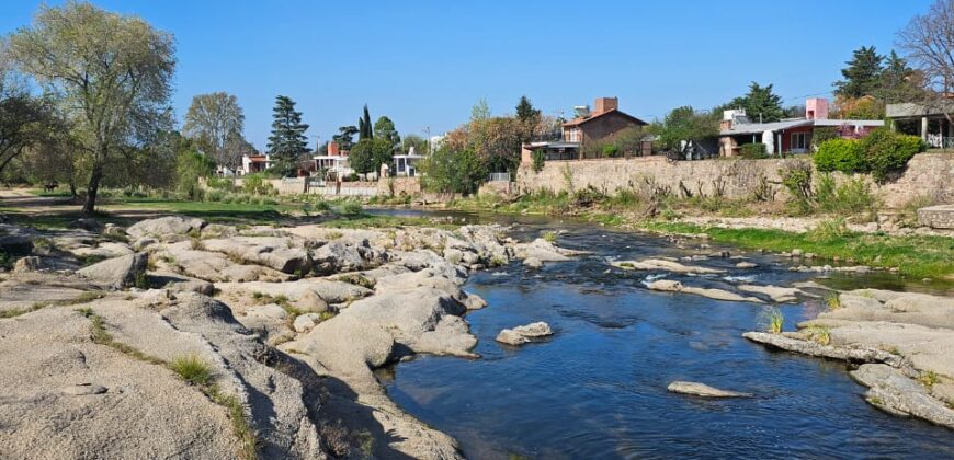 COD 112 – EXCELENTE PROPIEDAD CON ACCESO A RUTA Y RIO PANAHOLMA, CURA BROCHERO.