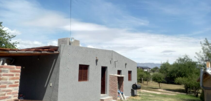 Cod 115-  Dos Dúplex listos para trabajar cerca de conocidos balnearios. 
