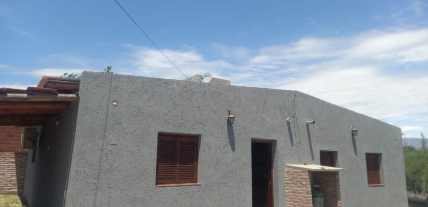 Cod 115-  Dos Dúplex listos para trabajar cerca de conocidos balnearios. 