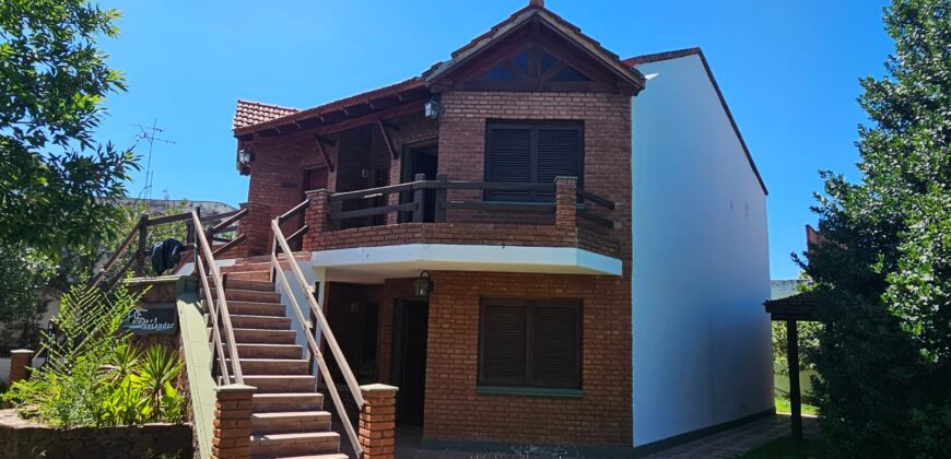 Cod. 317 – Venta de complejo de departamentos con excelente ubicación céntrica en Mina Clavero, Córdoba.