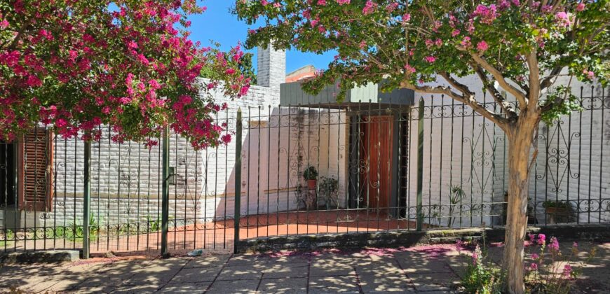 Cod 751 – Propiedad en Venta en Mina Clavero – Casa de 3 Dormitorios con Amplios Espacios y Patio
