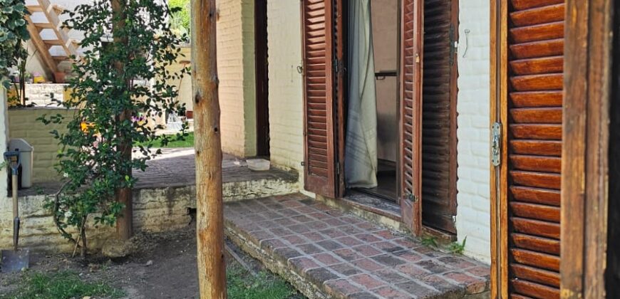 Cod 751 – Propiedad en Venta en Mina Clavero – Casa de 3 Dormitorios con Amplios Espacios y Patio