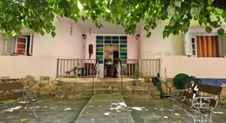 697- Casa esquina sobre Av. San Martin,  Mina Clavero, Córdoba.