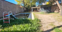 Cod 522  – Casa de tres dormitorios, dos baños, piscina y cochera en Cura Brochero.