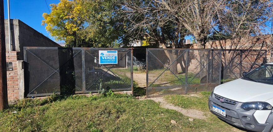 Cod 522  – Casa de tres dormitorios, dos baños, piscina y cochera en Cura Brochero.